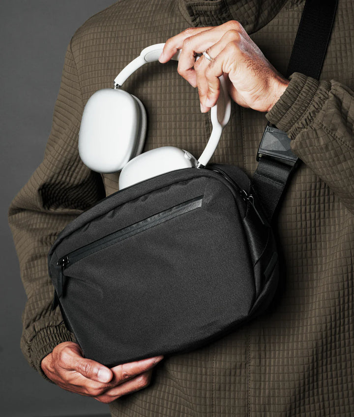 ALPAKA Go Sling Mini V2 Black Axoflux 300D – Onibai ALPAKA Go Sling Mini V2 Black Axoflux 300D – Onibai