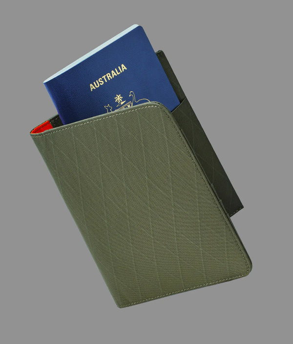 ARK Bifold Passport Wallet Dark Green VX21